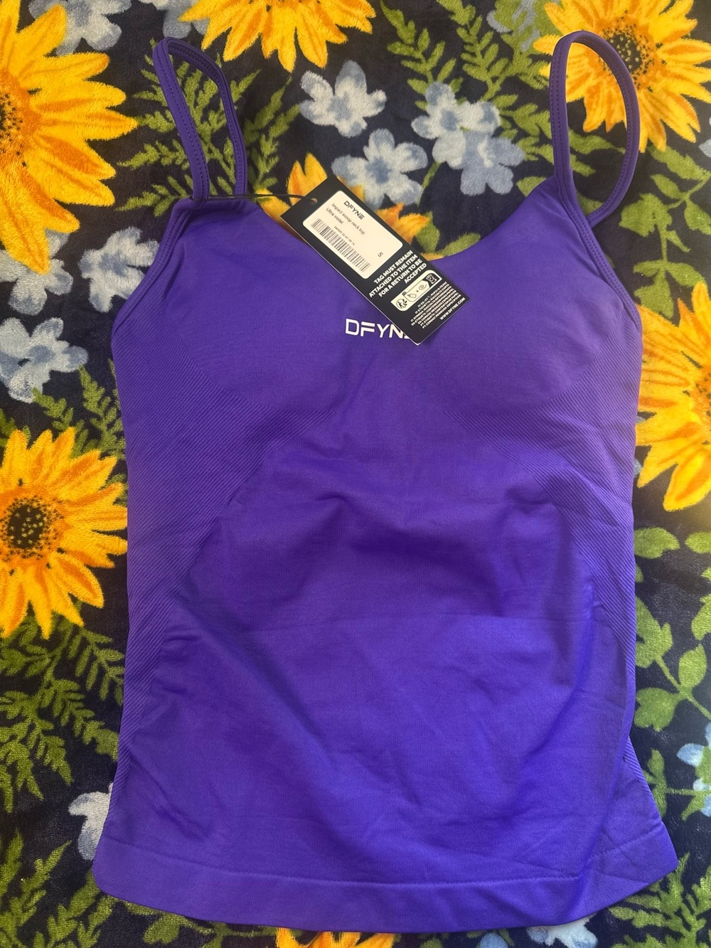 DFYNE Women’s Violet Seamless Scoop Tank Top